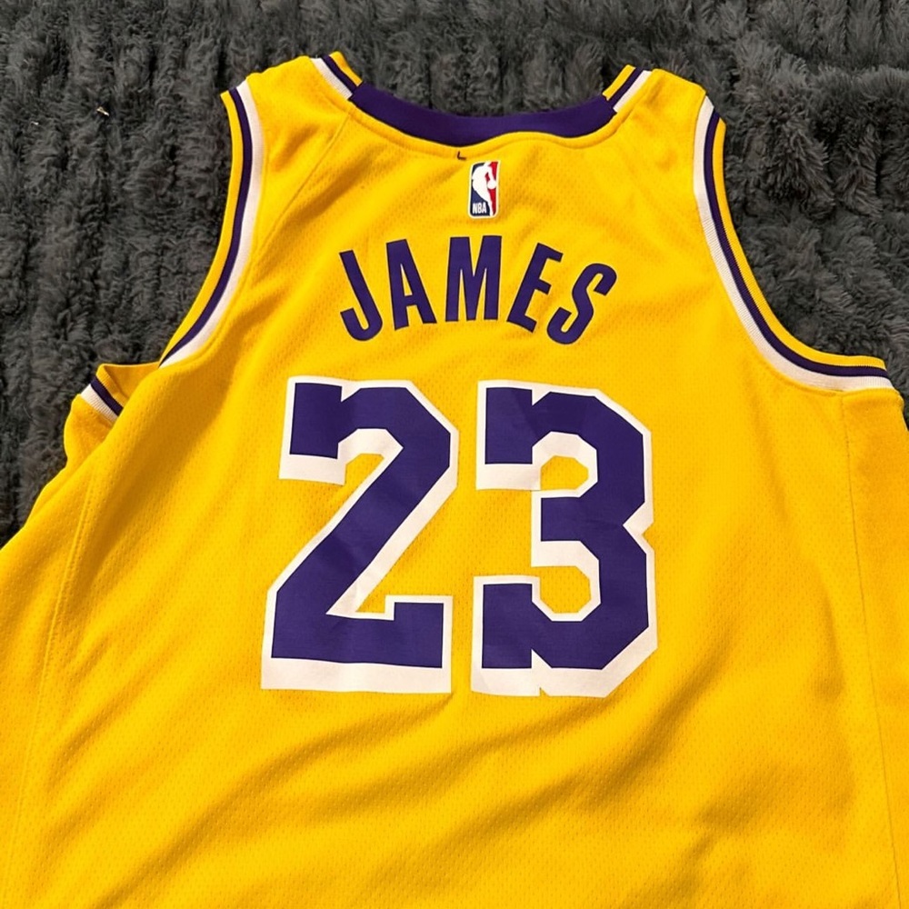 Lebron James LAKERS JERSEY